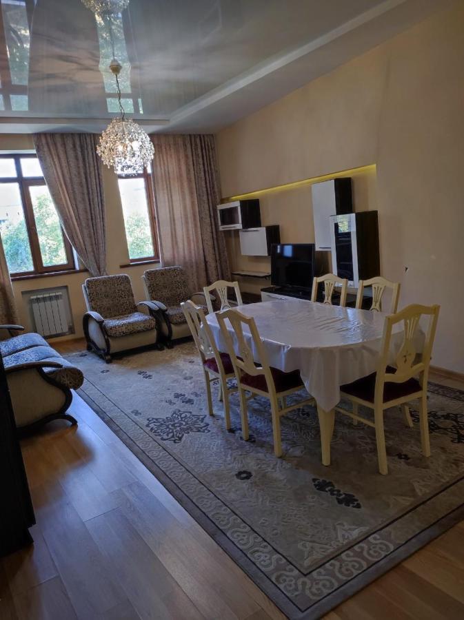 2 Room Flat Αλμάτι Εξωτερικό φωτογραφία